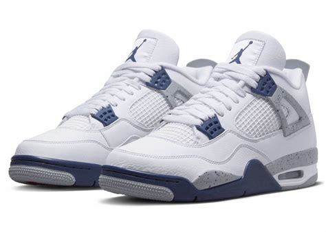 jordan 4 midnight navy price.